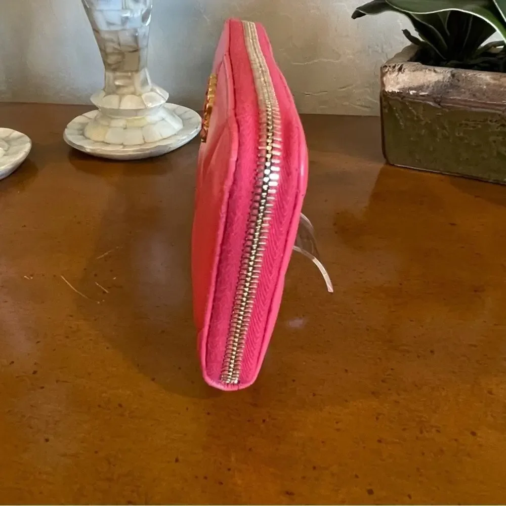 CHANEL 19 Long Zipped Wallet Pink Lambskin Zip Around